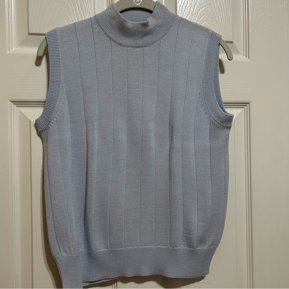 Harve Bernard Light Blue Sleeveless Sweater